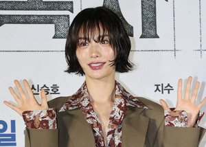 나나, 강도 역고소 충격에 팬들 분노